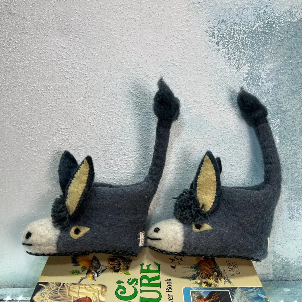 Sew Heart Felt Darci Donkey Slippers Kids 2-3 Yrs Sole Grey Wool House Shoes EUC